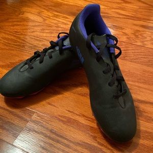 Adidas soccer cleats size 6Y
